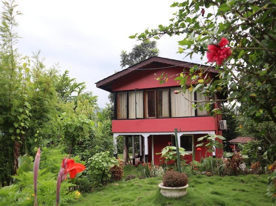 Castle Hotel Pokhara Buitenkant foto